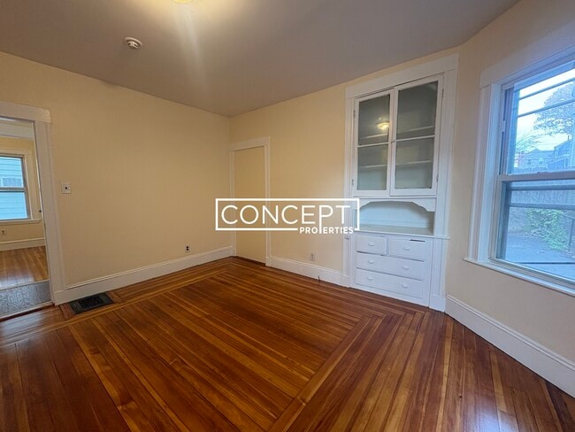 Building Photo - 39 Jackson Rd