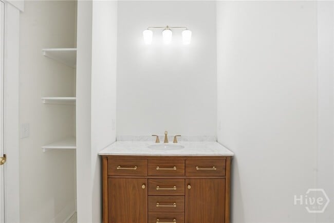 Building Photo - 309 Honey Ridge Rd