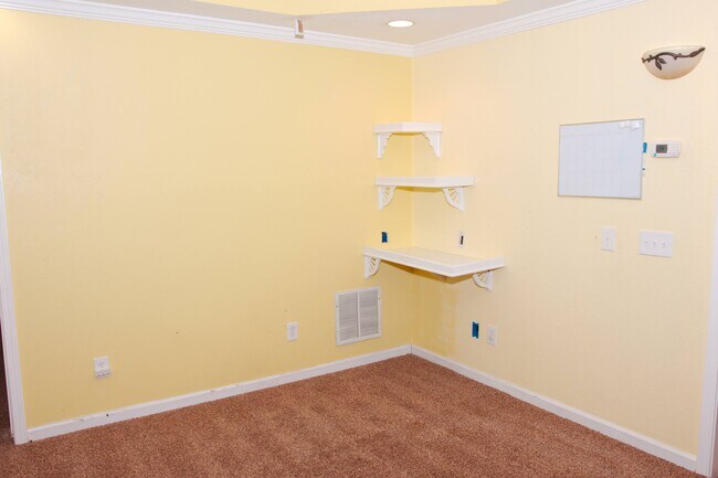 Building Photo - 2927 Arbor Creek Ln