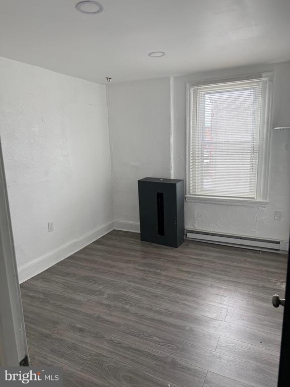 Building Photo - 6135 Vine St