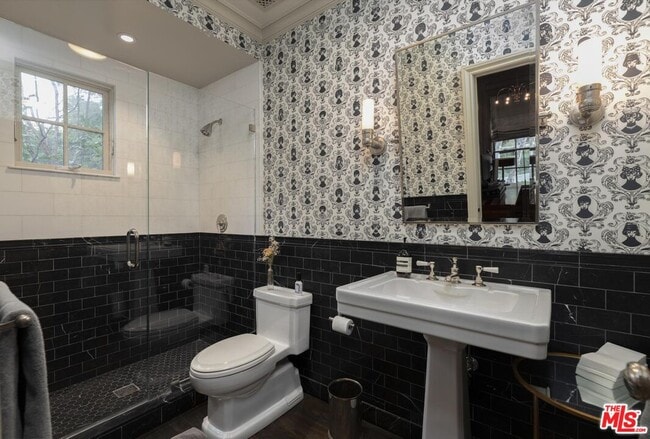 Building Photo - 7171 Chelan Way