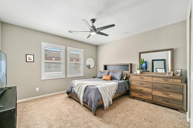 Building Photo - 8430 Crystal Walk Cir