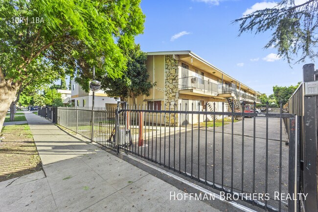 Building Photo - 14232 Sylvan St