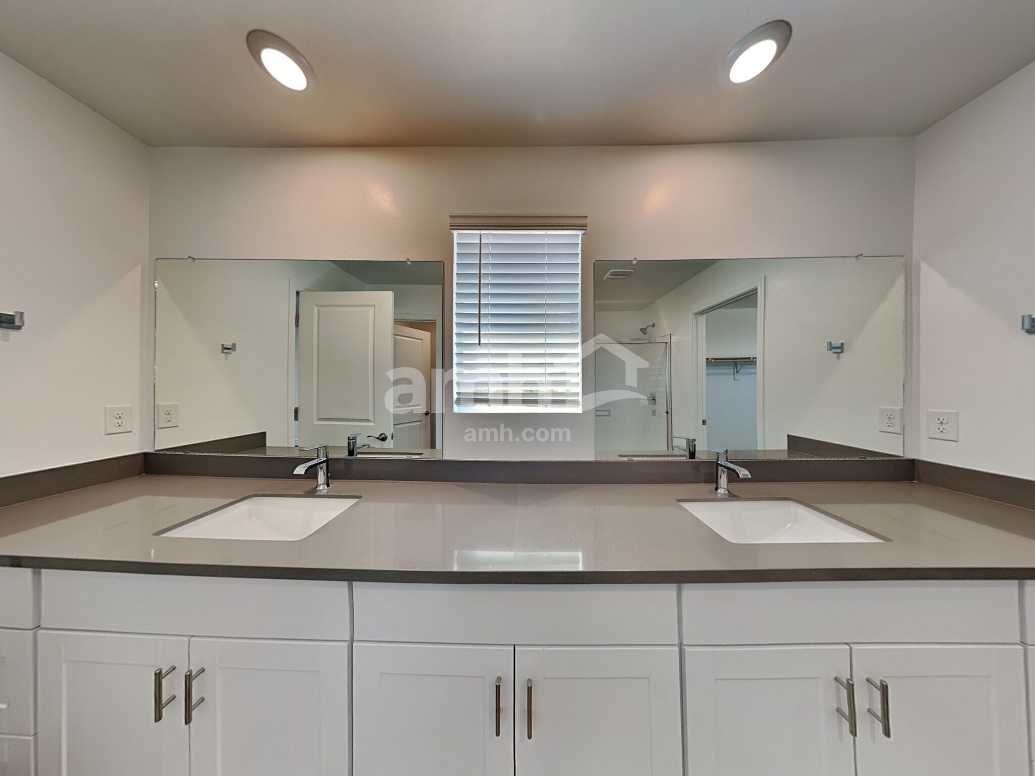 Building Photo - 6083 W Paseo Hilario
