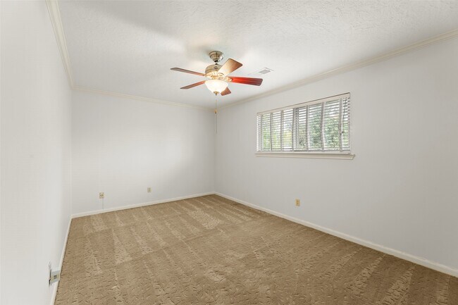 Building Photo - 14206 Blazey Dr