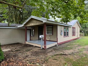 Building Photo - 4949 Enterprise St