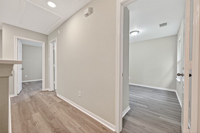 Building Photo - 14774 Bowie Ln