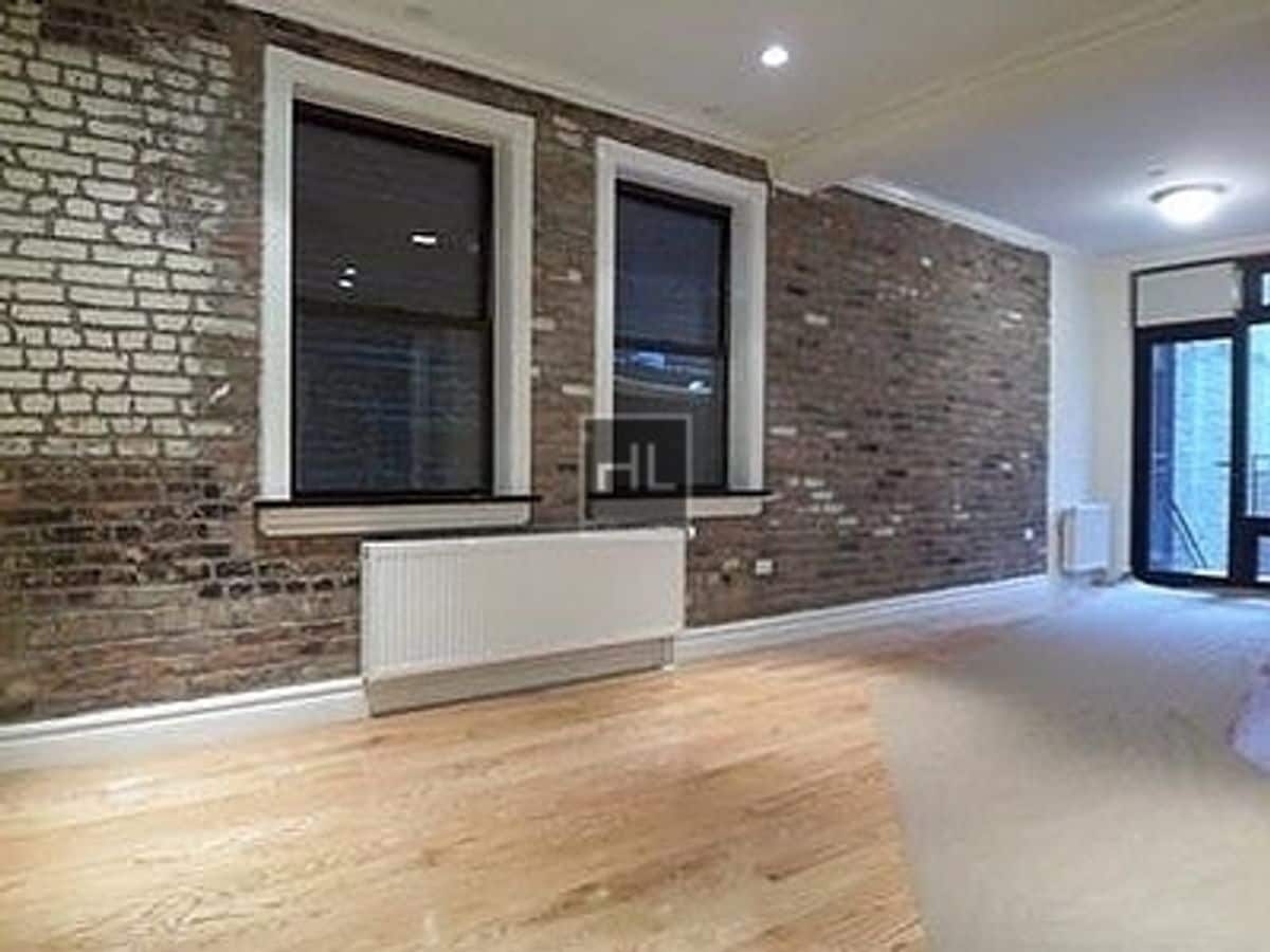 Building Photo - First Avenue