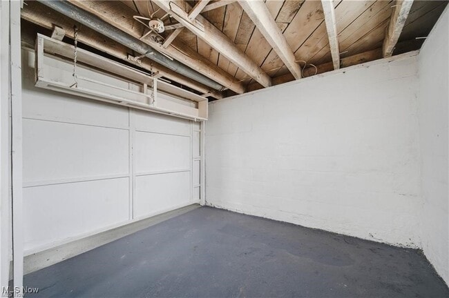 Building Photo - 437 Erie St