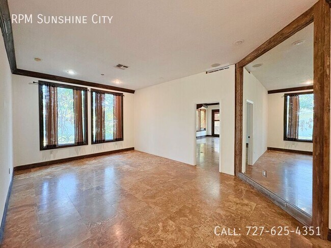 Building Photo - 1152 Lagoon Rd