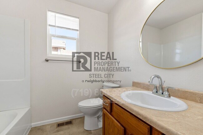 Building Photo - 5085 Tabor Lane