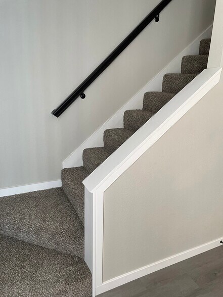 Building Photo - Sugar Wood