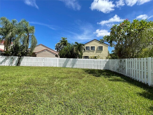 Building Photo - 784 Chimney Rock Rd