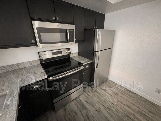 Building Photo - 1402 S Jentilly Ln