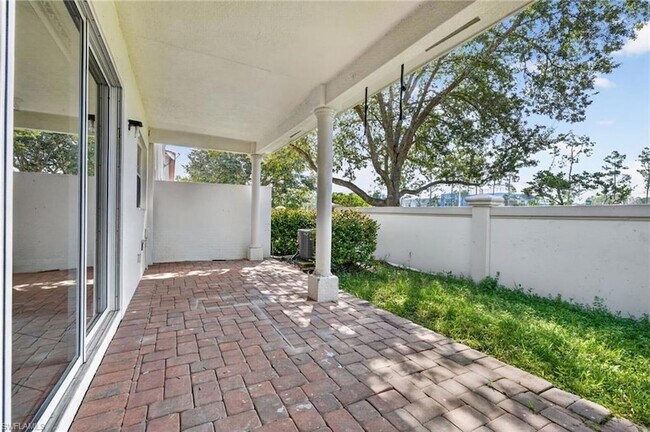 Building Photo - 7032 Ambrosia Ln