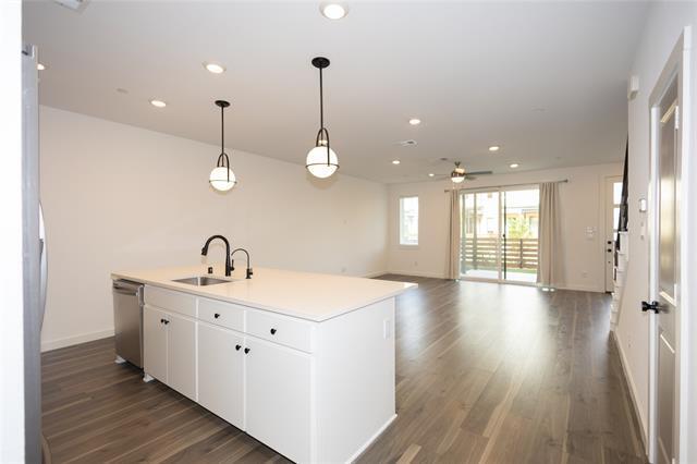 Building Photo - 871 Cavitt Ct