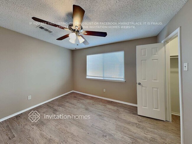 Building Photo - 3823 Branch Hollow Cir