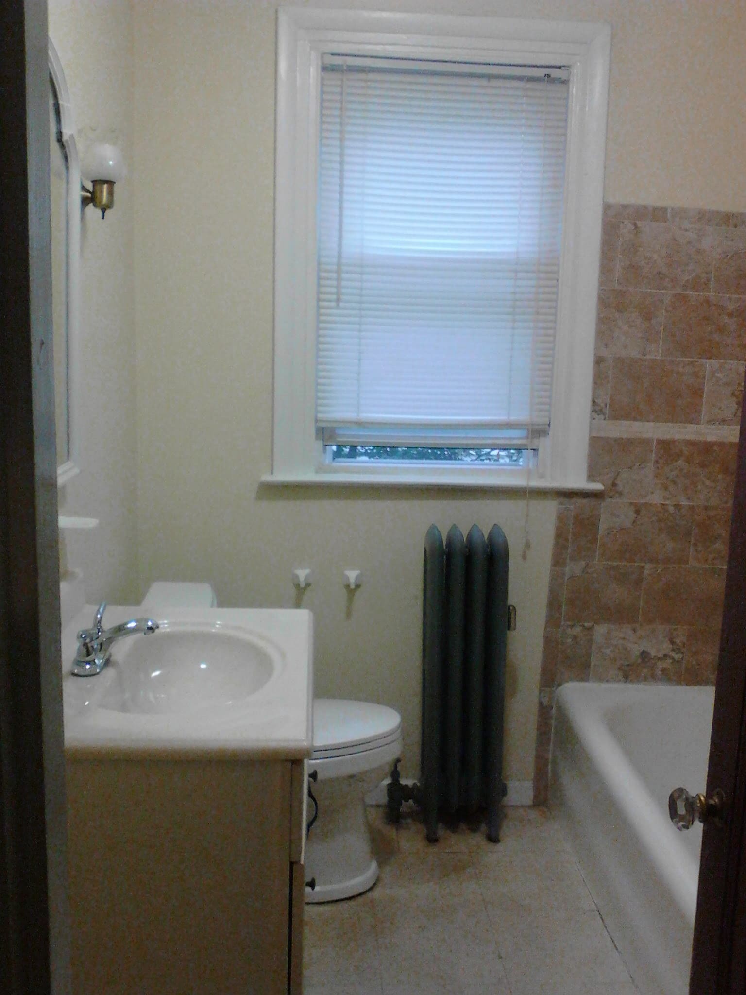 Bathroom - 425 Fountain St
