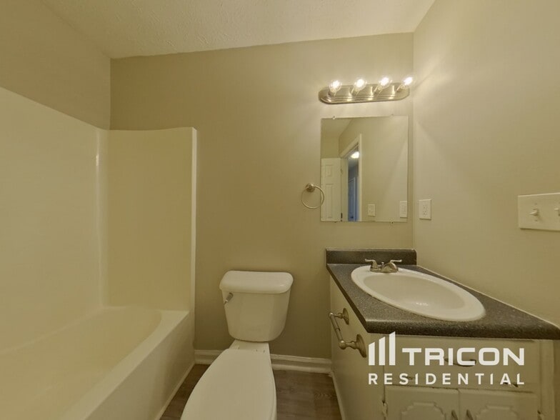 Building Photo - 24 Tanner Dr