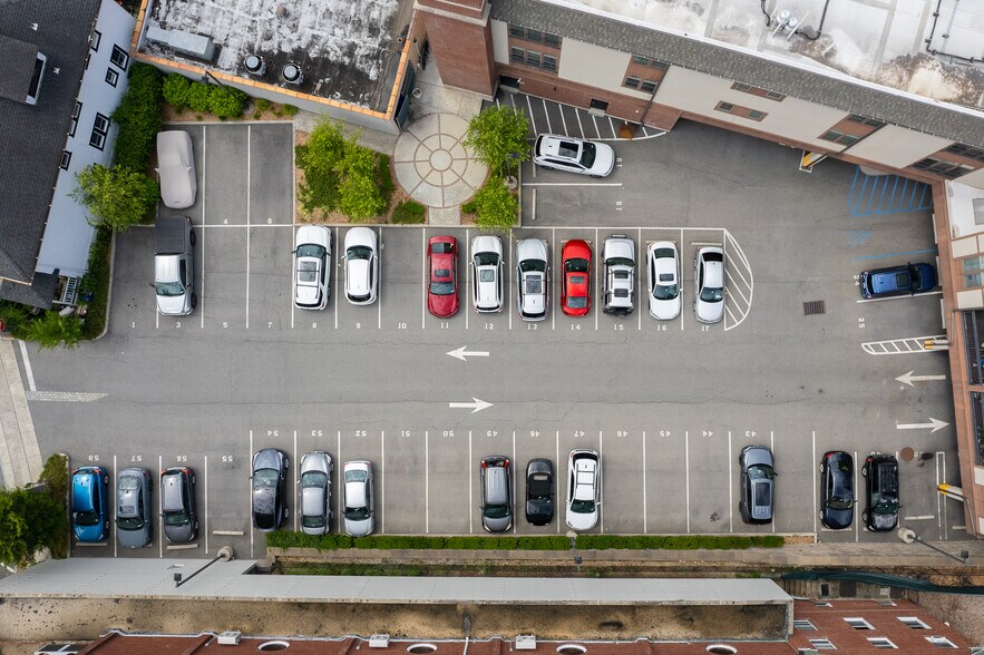 Building Photo - 308 Columbus Ave