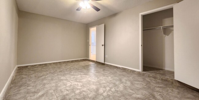 Building Photo - FOR LEASE -  4 BEDROOM HOME - NORTH LUBBOCK