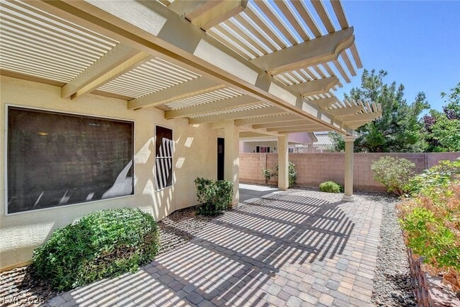 Building Photo - 6825 Tarpon Springs Ct