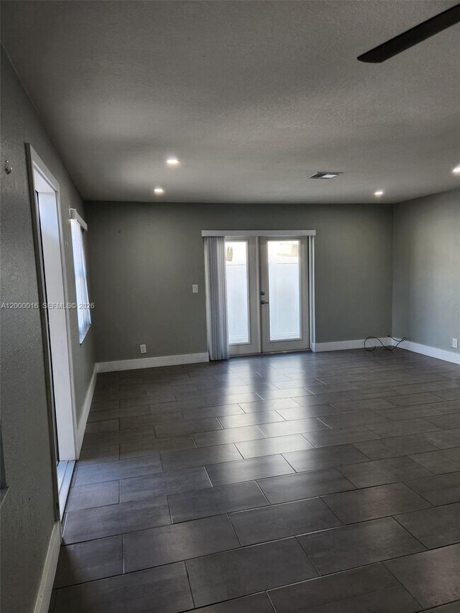 Building Photo - 210 NW 57th St