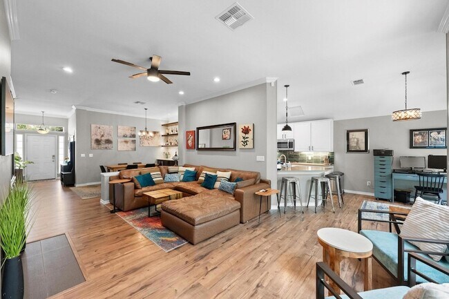 Building Photo - 8716 Bobcat Dr