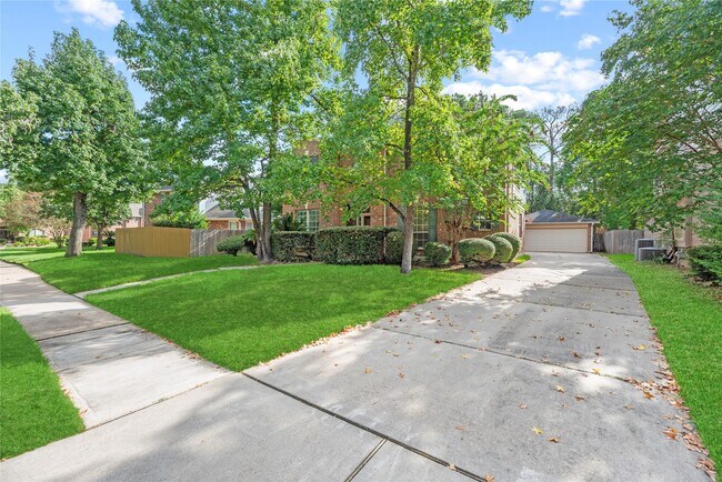 Building Photo - 25830 Clear Springs Way