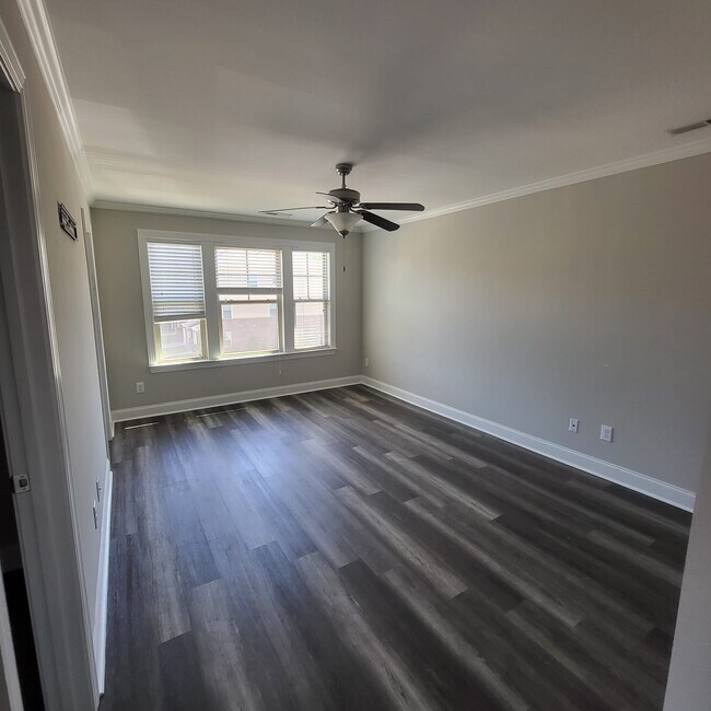 Building Photo - 513 Portstewart Dr
