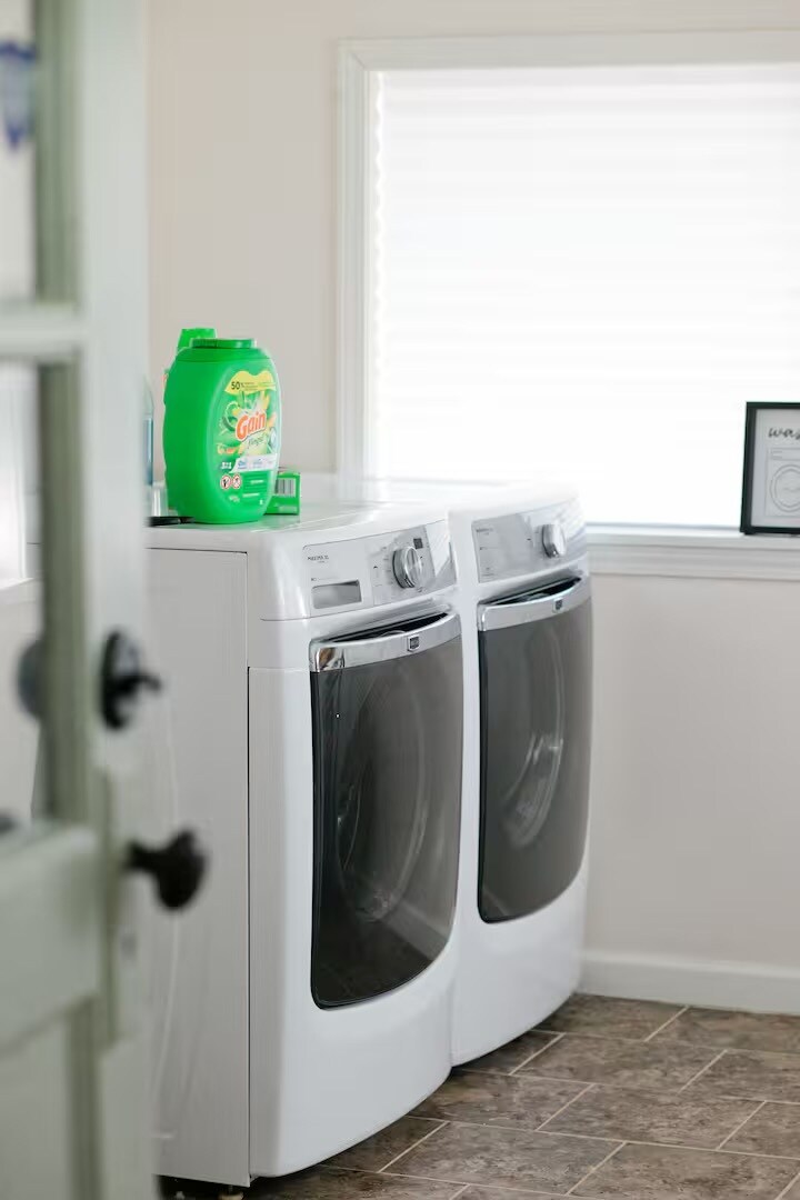 Laundry Room - 327 Felder Ave
