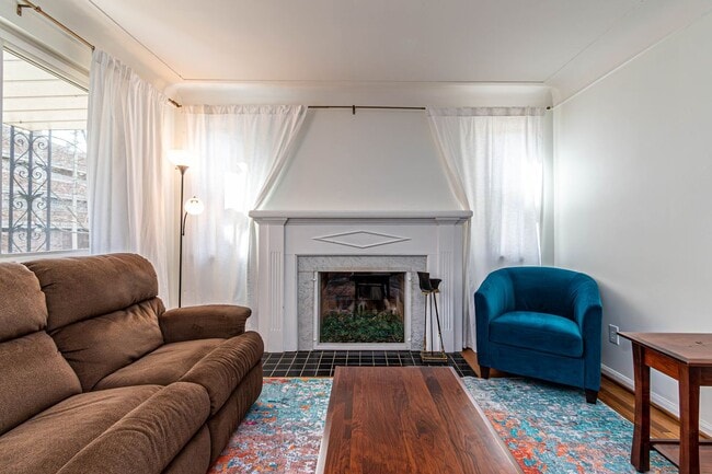 Building Photo - 21825 McCormick St