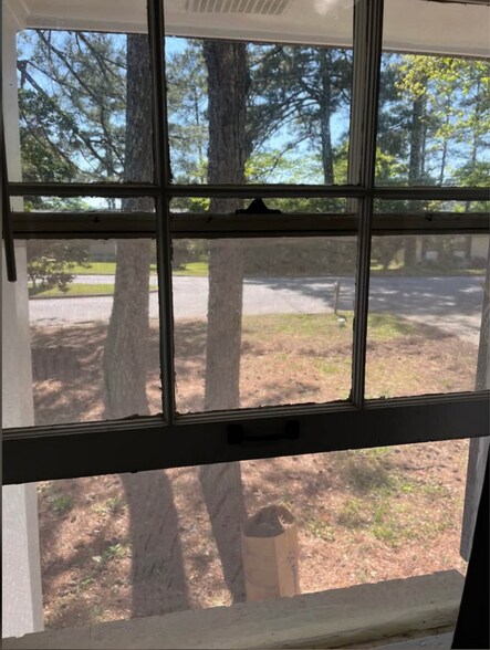 Private Room. View - 6140 Hillandale Dr