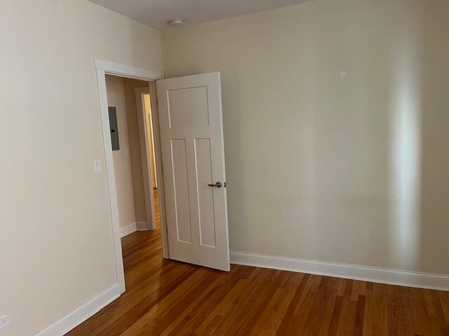 Building Photo - 5730 N McVicker Ave