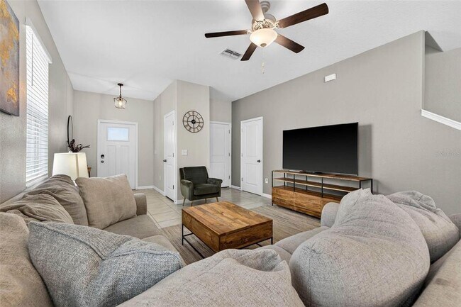 Building Photo - 10432 Shady Preserve Dr