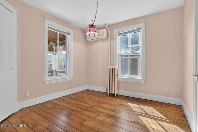Building Photo - 31 Embury Ave