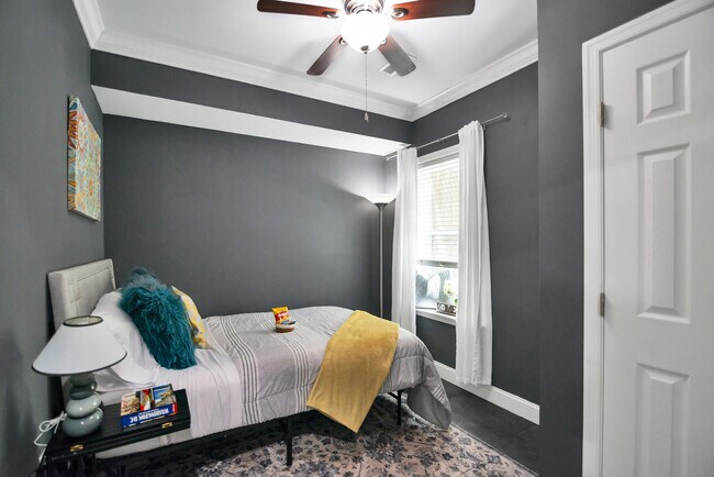 Building Photo - 5213 D St SE