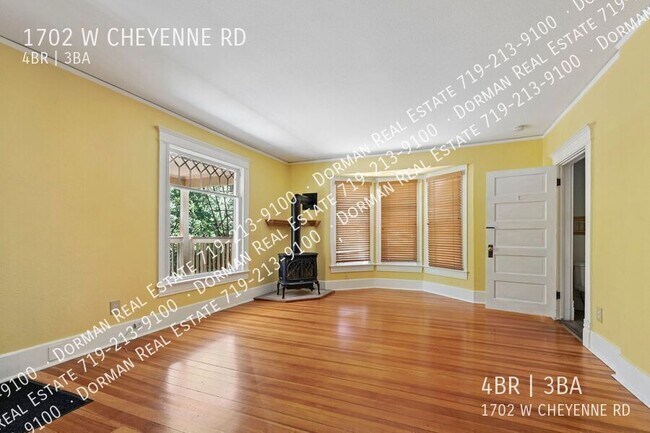Building Photo - 1702 W Cheyenne Rd