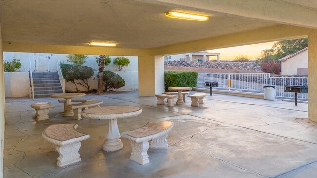 Building Photo - 5288 Tierra Linda Dr