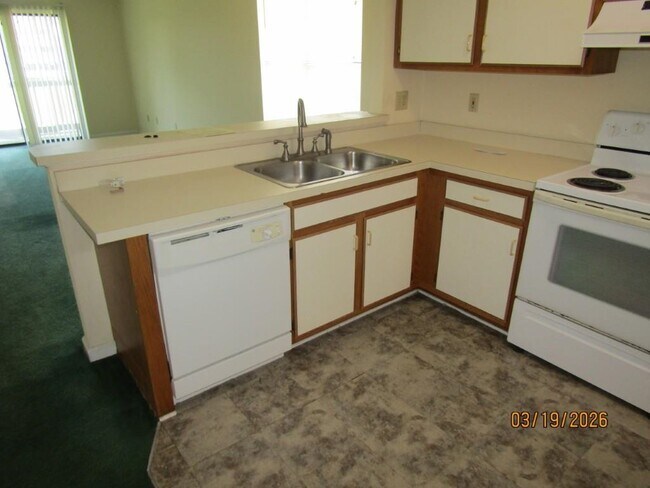 Building Photo - 1095 Plantation Dr