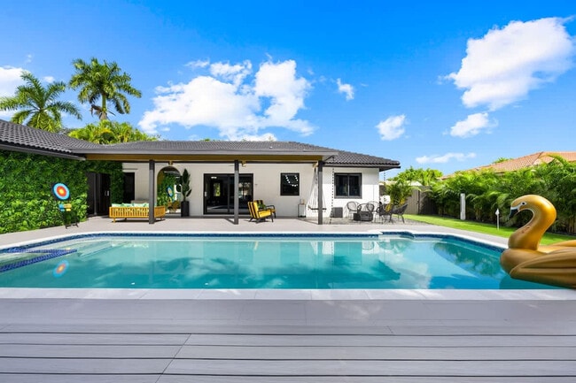 Building Photo - 10366 NW 15th St