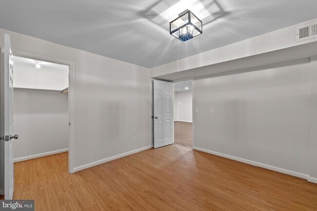 Building Photo - 7722 Yalta Way