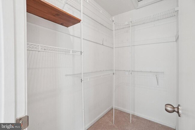 Building Photo - 10228 Roberts Common Ln