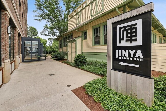 Building Photo - 432 Burton Dr