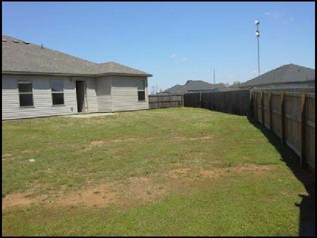 Building Photo - 14505 Parkway Cir