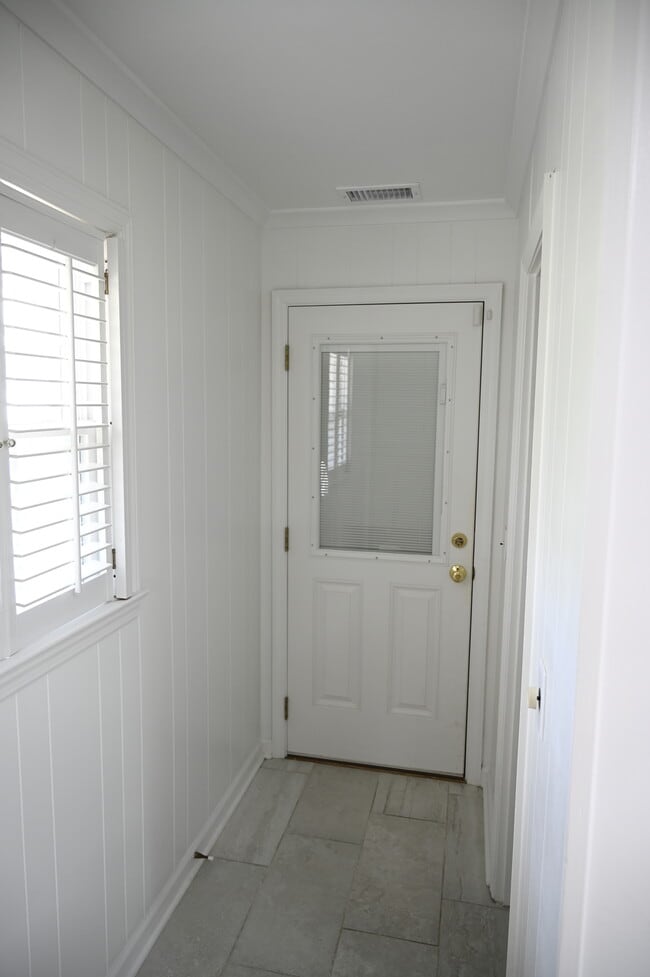 Building Photo - 1265 Penny Cir