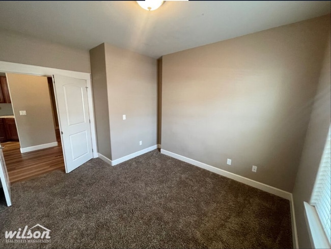 Building Photo - 209 N 89th Ave
