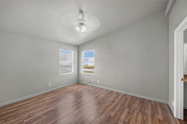 Building Photo - 1341 Flying L Ln