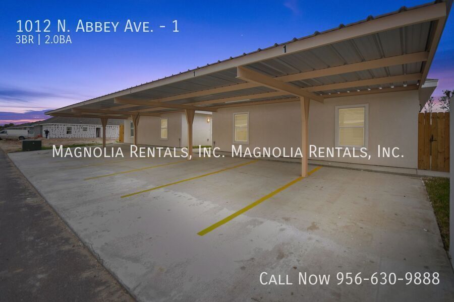 Building Photo - 1012 N Abbey Ave