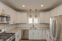 Building Photo - 20 Tacoma Ave